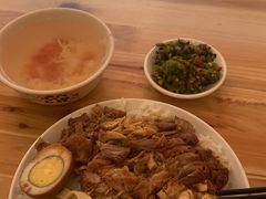 -隆江猪脚饭