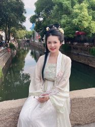 -一揽芳华汉服旗袍体验馆(拙政园店)
