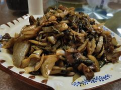 -幽优农庄·森波拉特色本地农家菜