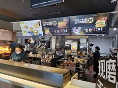 -麦当劳(田林好又多店)