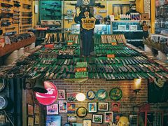 -席娜卡琳火车铁道夜市