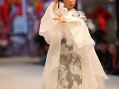 -翎秀服装模特