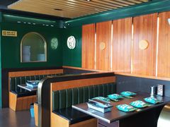 -曼听小寨海鲜烧烤·大连辣炒大王(盖州街店)