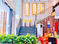 -呷佬·长沙手工米粉(金沙江路店)