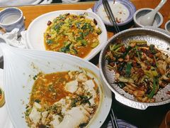 -95号酱骨·一块豆腐(展春园西路店)