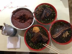 -小龙大肉面馆