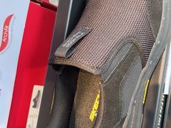 -SKECHERS 斯凯奇(上海国际时尚中心店)