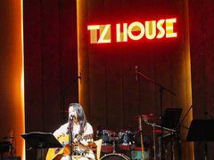 -TZ House音乐现场(来福士中心店)