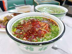 牛肉拉面-伊穆祥牛肉面总店·清真