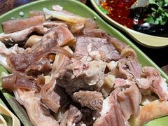 崩沙腩-胡须佬鸡煲四季火锅(海雅缤纷城店)