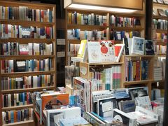 -猫的天空之城概念书店(杭州南宋御街店)