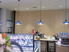 -巴黎贝甜(大宁国际商业广场店)