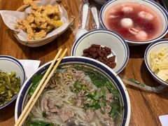 -云阿蛮云南生烫牛肉米线(奉贤路店)