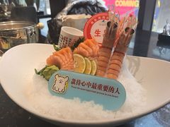 -海鲨湾海鲜会馆(百家湖1912店)