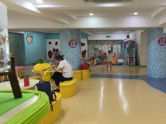 -乐悠游亲子游泳俱乐部