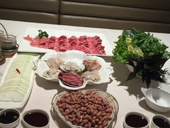 -璞御·海鲜·雪花牛肉局(宾水西道店)