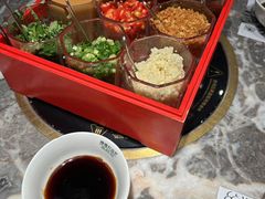 -禄婶鸡煲·打边炉