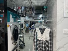 -福奈特洗衣·洗鞋·奢侈品护理(百联中环店)