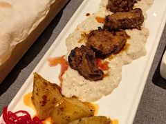 牛里脊配红椒酱-Efes Turkish & Mediterranean Cuisine 艾菲斯餐厅(陆家嘴店)
