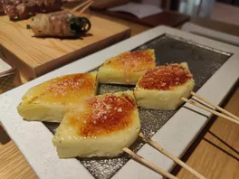 焦**梨