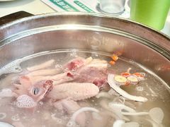 -三个椰子·现砍椰子鸡(金源CBD店)