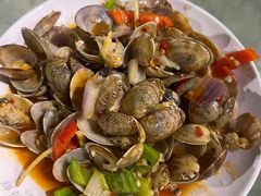 -三亚火车头万人海鲜广场