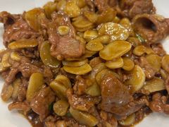 蒜爆羊肉-鹊华居·地道鲁菜·海鲜·融合味(大明湖店)