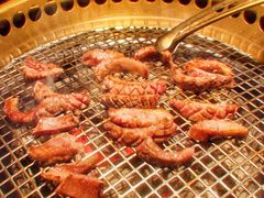 -铭牛烧肉·和牛海鲜自助(高新月牙湖店)
