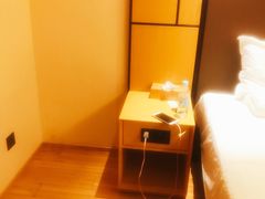 -全季酒店(上海青浦吾悦广场淀山湖大道店)
