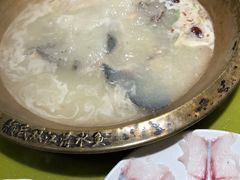 -颜氏双江清水鱼一养身火锅(磁器口店)