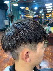 -青青男士理发馆（绅士复古油头馆）