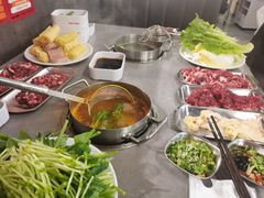 -张哞哞·鲜切牛肉自助火锅(高德置地店)