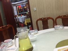 -绅士餐厅龙虾·烧烤(西门路店)