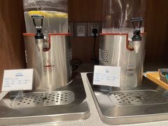 -珠海拱北口岸智选假日酒店