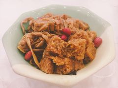 四喜烤麸-桦立酒家(宜山路店)