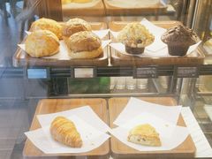 -星巴克臻选(莘庄仲盛店)