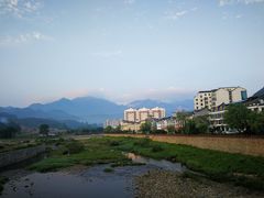 -燕子河大峡谷天坑仙境
