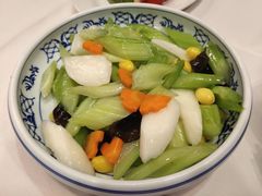 绚丽炒双鲜-聚春园自助餐厅(东街口店)