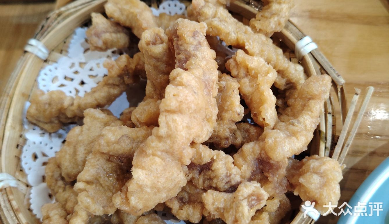 胜鱻潭蒸汽石锅鱼