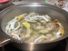 -喃喃椰·糟粕醋·椰子鸡火锅(七堡花园店)