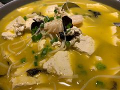 锅仔柴火豆腐-雲蜀龙阁·金牌水煮鱼(方庄店)