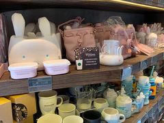 零售区-星巴克(美丽华花园店)
