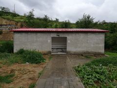 卫生间在室外-小赖鱼馆