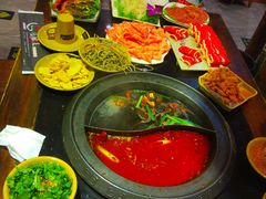 -唇辣号重庆老火锅(石担路店)