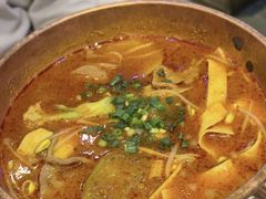 -成都你六姐·牛肉冒菜(上海环宇荟店)