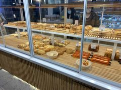 -焙丽拾光(麦凯乐直营店)