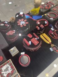-灵彩珠宝(朗香街店)