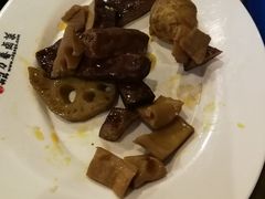 -老鼎万春卤菜(鹭湖宫8区店)