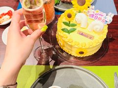 -香格里拉鱼跃地中海西餐厅·牛排披萨