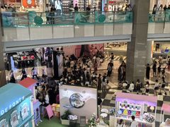 -上海来福士广场